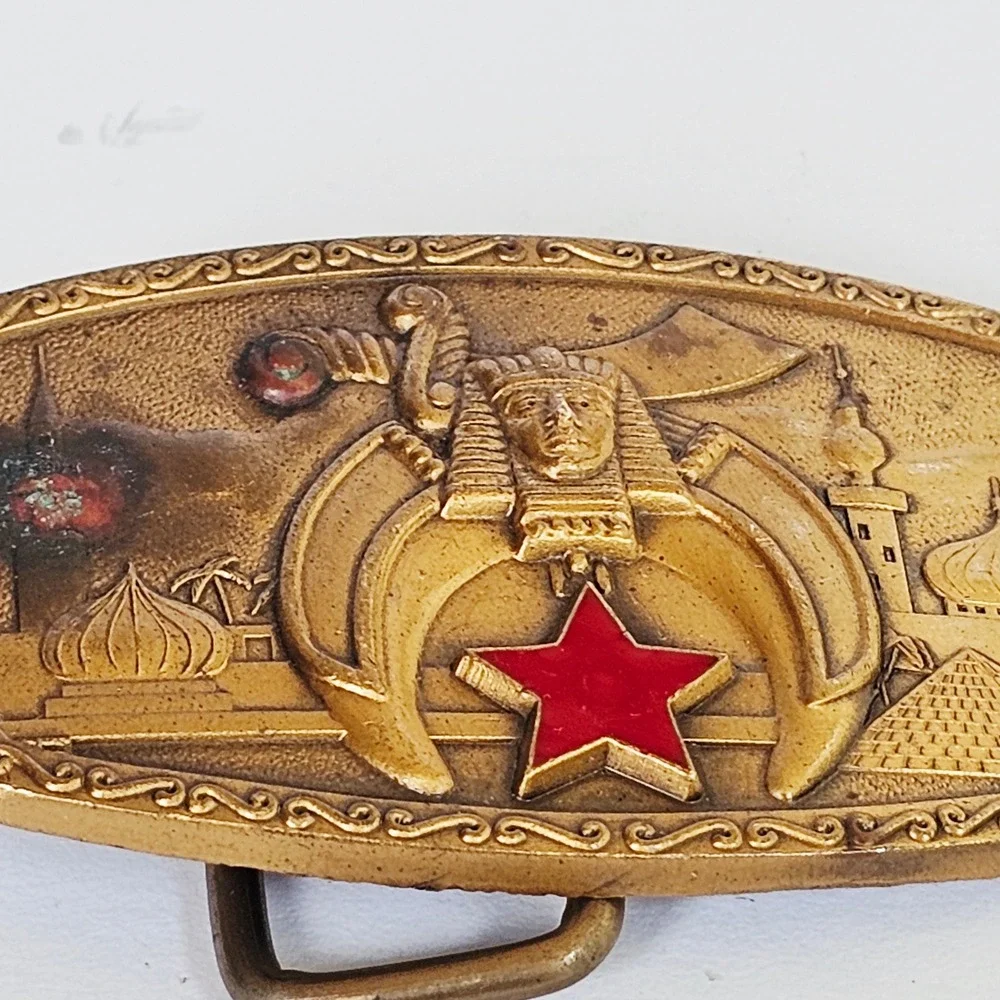 1981 Harry Klitzner Co Shriners Masonic Belt Buckle Brass Tone Red Star Vintage